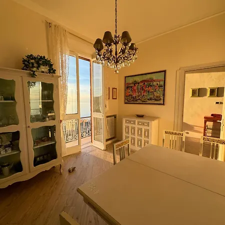 La Casa Di Sotto By Portofinovacanze 카모글리